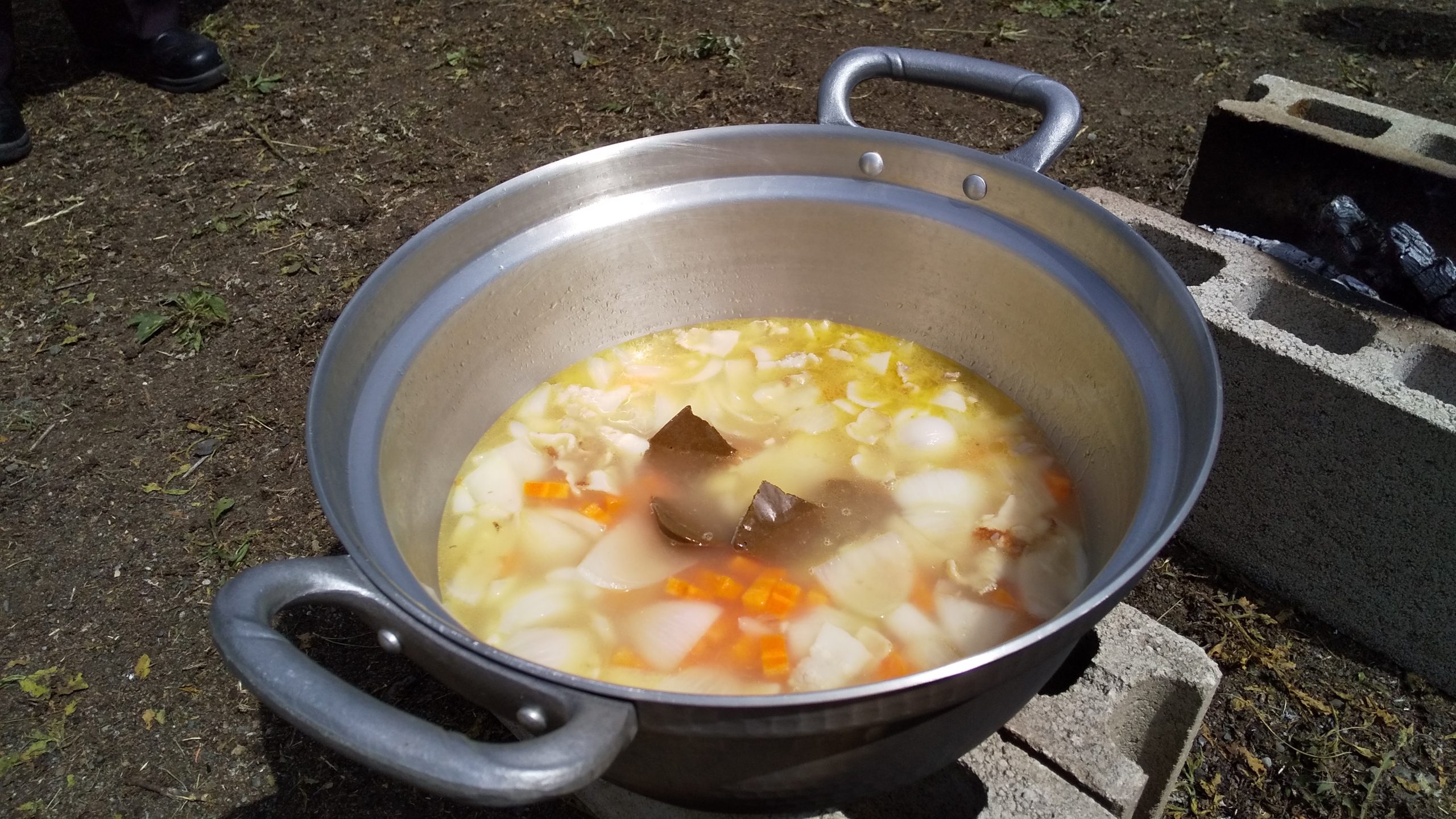 カレー作り体験 林間学校や家族ミニキャンプでどうぞ いこいの村ヘリテイジ美の山